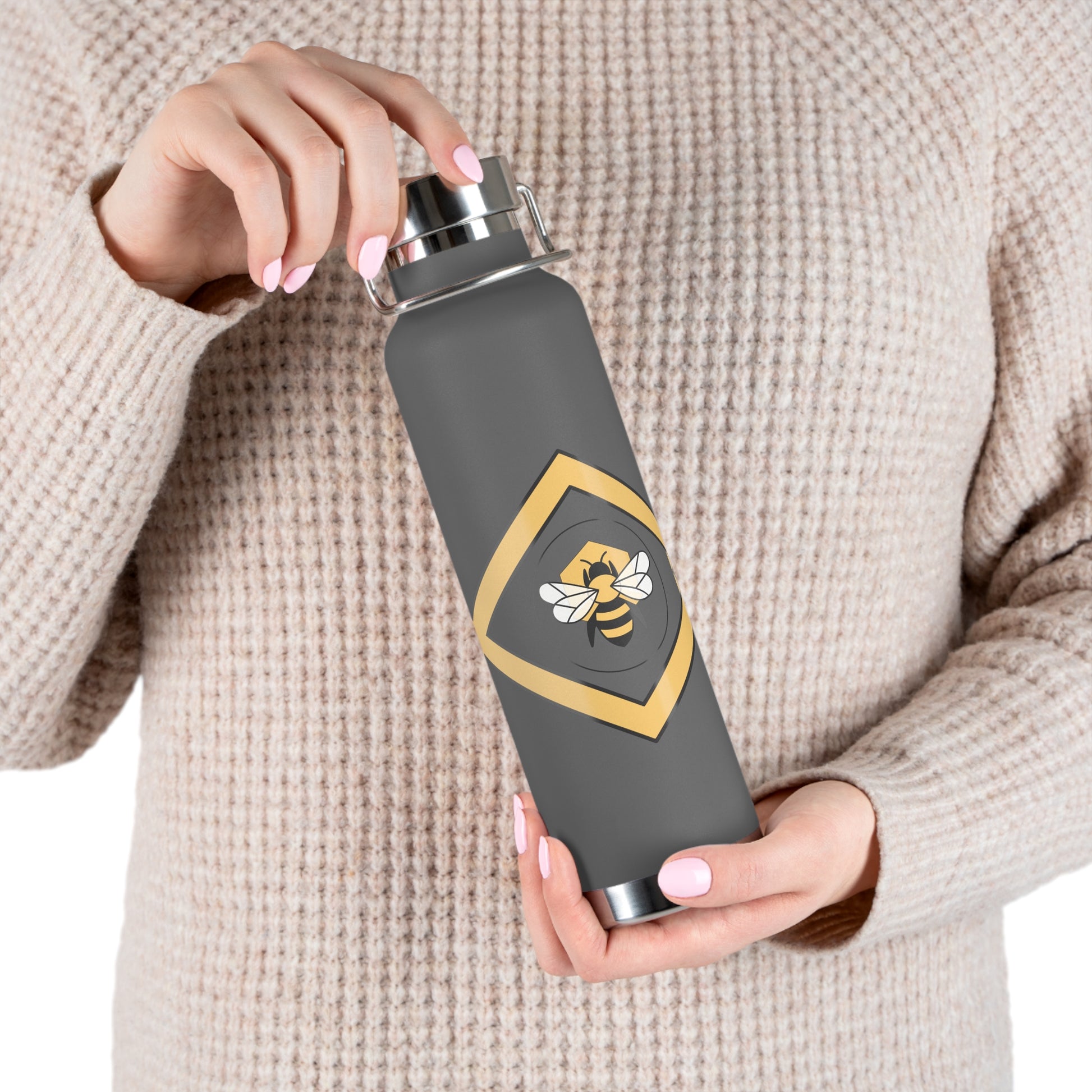 Bee-Inspired Insulated Water Bottle | 22oz Stainless Steel for Hot & Cold Drinks - Bee-Tastic: Beans & Teas™